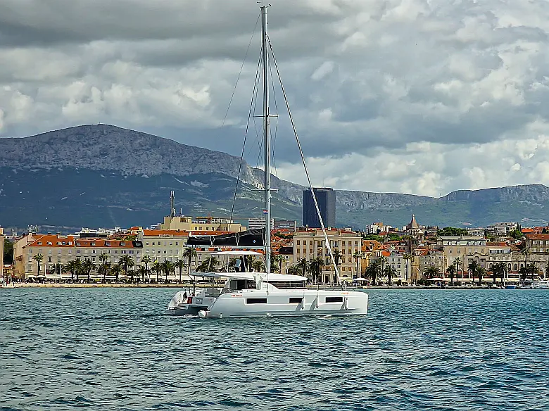 Lagoon 46 