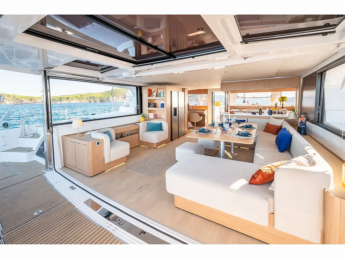 Bali 5.8 - Corto Maltese II  - Imagen interior